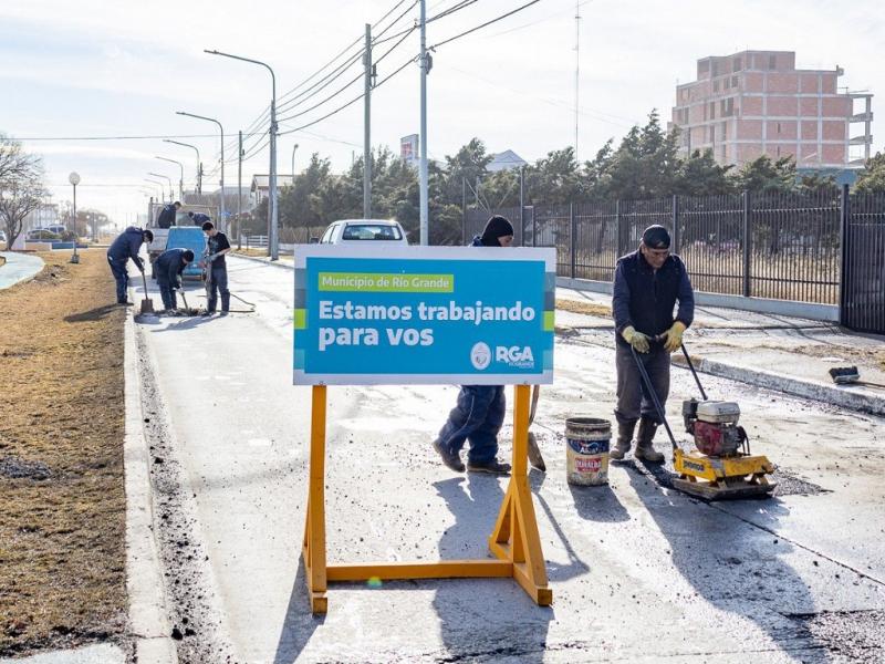 Continan los trabajos de reparacin vial en distintos sectores de Ro Grande 