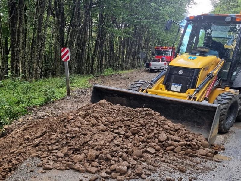 Arreglos viales y nueva sealizacin en la ruta J