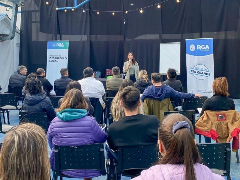 Escuela Municipal de Emprendedores: un espacio de formacin y acompaamiento integral 