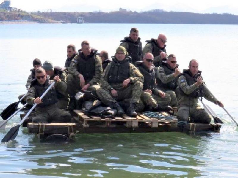 Tropas kosovares serán desplegadas en Malvinas tras un nuevo acuerdo con el Reino Unido