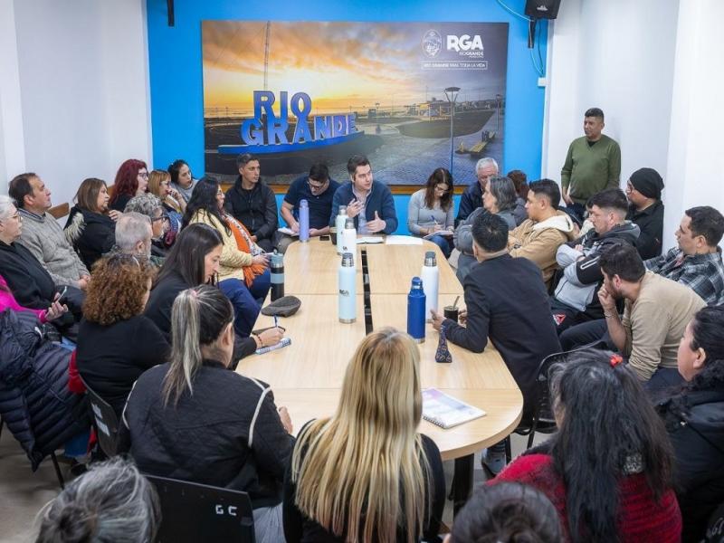 Martin Prez mantuvo una reunin de trabajo con vecinos y vecinas de la zona sur 