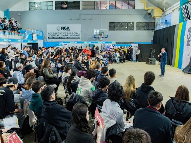 Construyan esa Ro Grande y ese camino de oportunidades para ustedes mismos, Gonzalo Ferro   