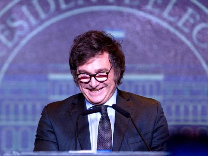 Milei desembarca en Ushuaia en plena campaa electoral