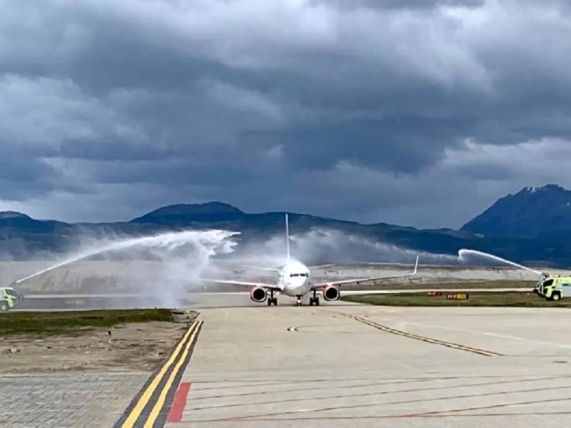 Inauguraron el vuelo directo Córdoba-Ushuaia de Flybondi