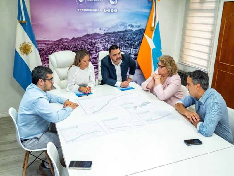 Ushuaia firm� un convenio con el FAMP Fueguina para avanzar con la obra integral del Paseo Costero 