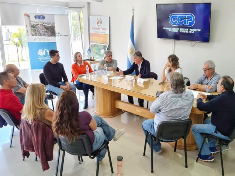 Gobierno y la C�mara de Comercio de R�o Grande delinean acciones conjuntas para la econom�a local 