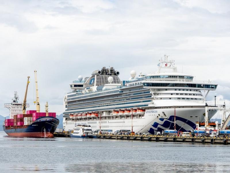 El Puerto de Ushuaia recibe m�s de 9 mil pasajeros en 72 horas 