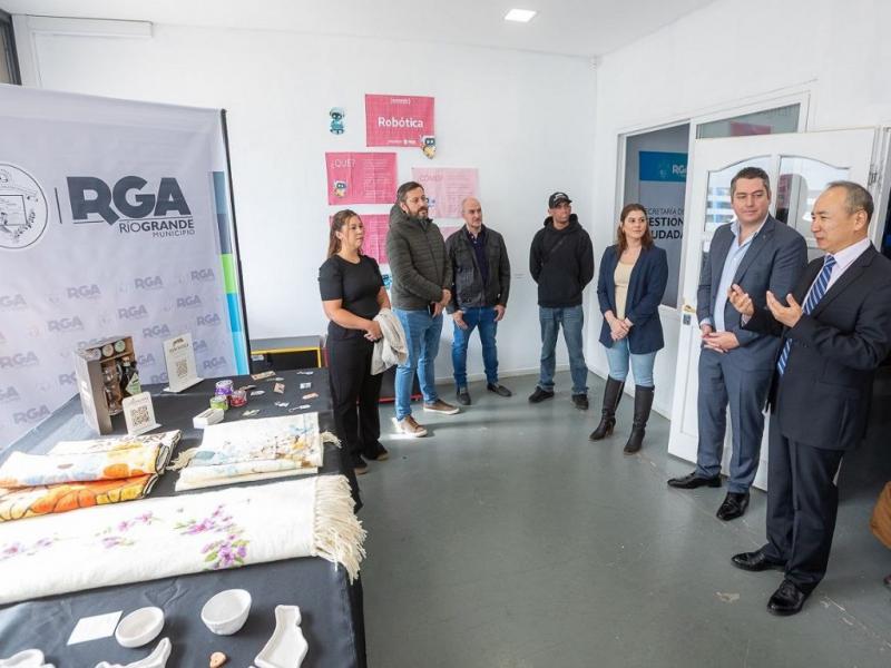 Productores y emprendedores riograndenses presentaron su productos a la delegaci�n china 