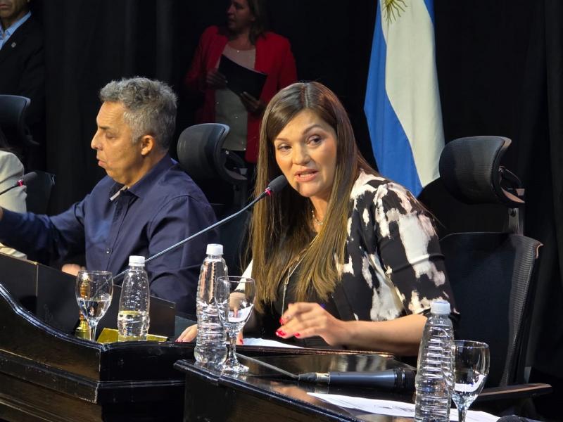 �La crisis de Tierra del Fuego tiene soluci�n, pero depende del Gobierno nacional�, Guadalupe Zamora 