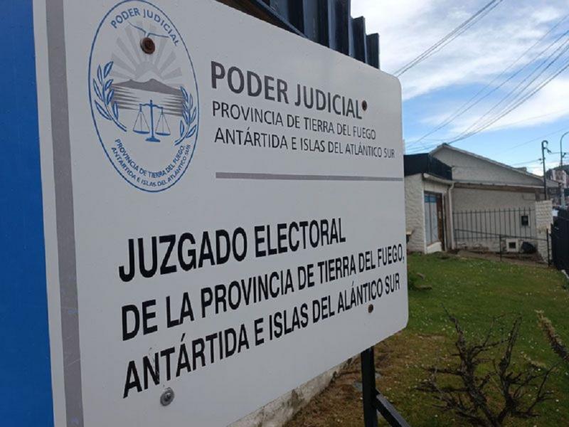 La Fiscal�a ratific� que el recurso ante la Corte Suprema no suspende el proceso electoral de reforma constitucional 