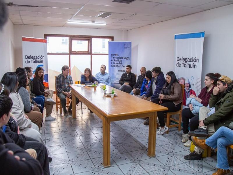 Melella encabez� en Tolhuin una mesa de trabajo con vecinos por el subsidio al GLP