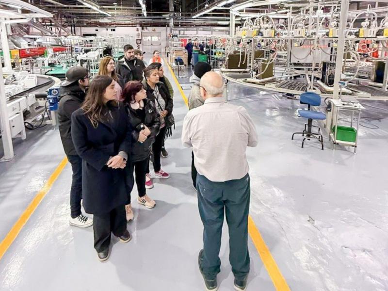 Contin�a desarroll�ndose el programa Conociendo el Motor Productivo 