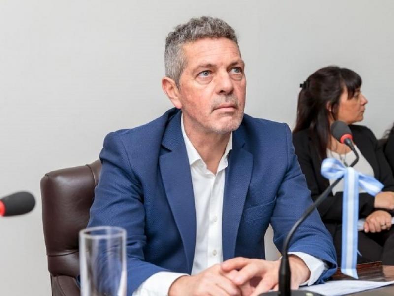 L�ffler impulsa una ley para aliviar el endeudamiento de las familias fueguinas