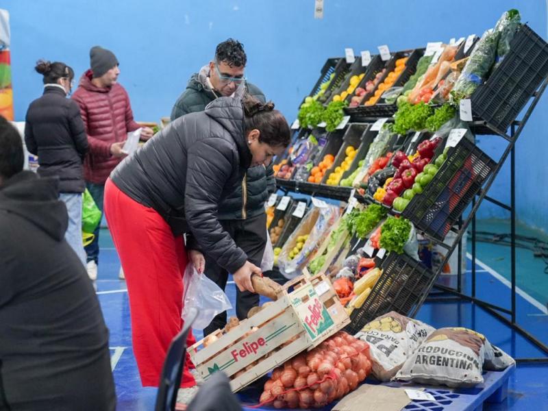 Este domingo �El Mercado en Tu Barrio� vuelve a acercar productos a precios accesibles 