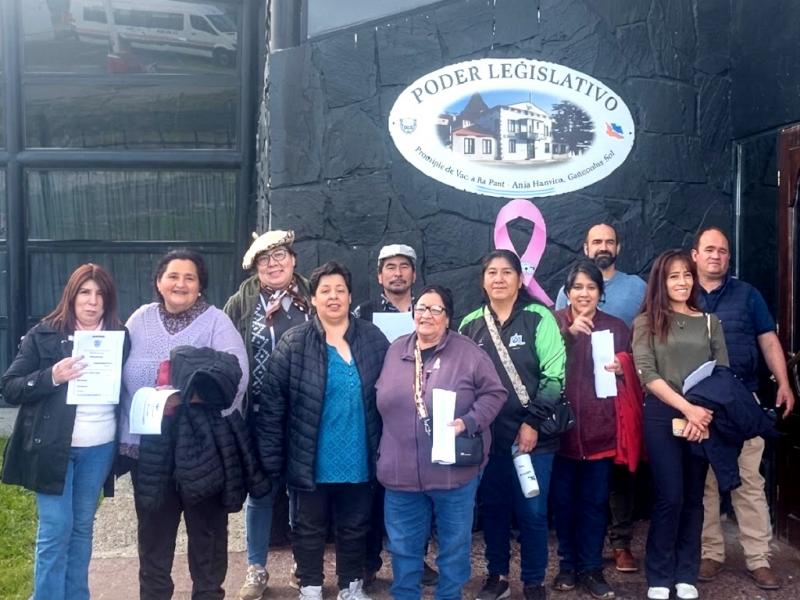 Aprobaron la regularizaci�n de las tierras de productores de la margen sur de R�o Grande