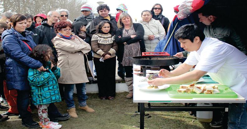 La demostracin culinaria y la degustacin de bocadillos se realiz en el marco del 130 aniversario de Ushuaia 
