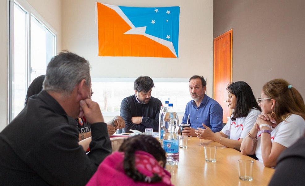 En la reunin hicimos mucho hincapi de priorizar a los pacientes electrodependientes por la vulnerabilidad que tienen, destac Jorge Mayorga, pap de un paciente electrodependiente. Foto: Secretara de Medios. Gobierno de Tierra del Fuego. 