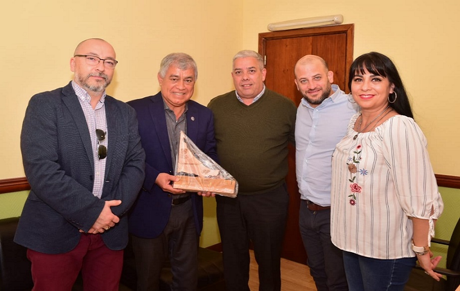 Tanto la Ministra como el Secretario han hecho las cosas muy bien a lo largo de este mes y medio de gestin en encontrar una nueva relacin con la institucin bomberil, destac el Legislador Emmanuel Trentino.