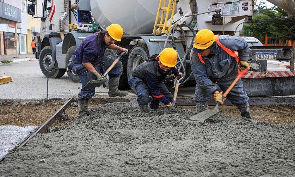 Si bien durante esta primera etapa se han priorizado las arterias de mayor circulacin vehicular, las obras continuarn y se extendern por toda la ciudad.