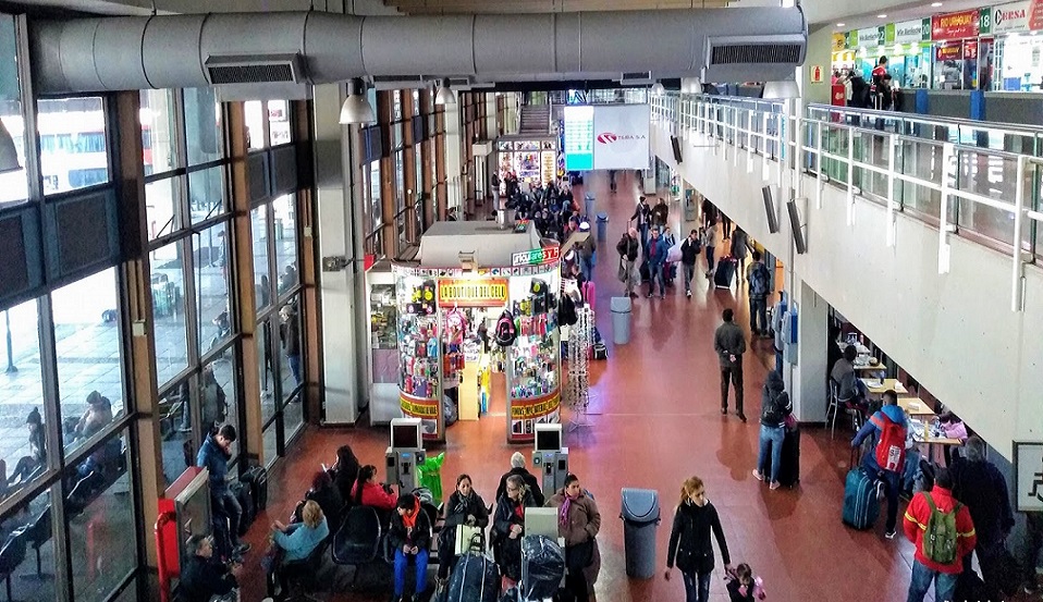 El Ministro de Transporte, Mario Meoni, anunci restricciones en el funcionamiento del transporte pblico metropolitano y de larga distancia para las prximas semanas. No estamos en una situacin para hacer turismo