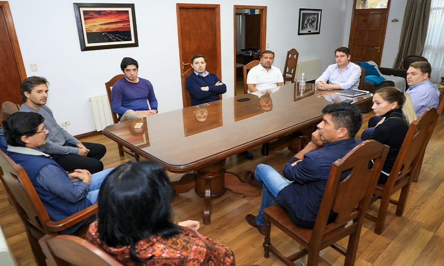 En la reunin estuvieron presentes la mayora de los ediles, a excepcin de los Concejales  Walter Abreg y Walter Campos, ausentes por motivos de salud. 