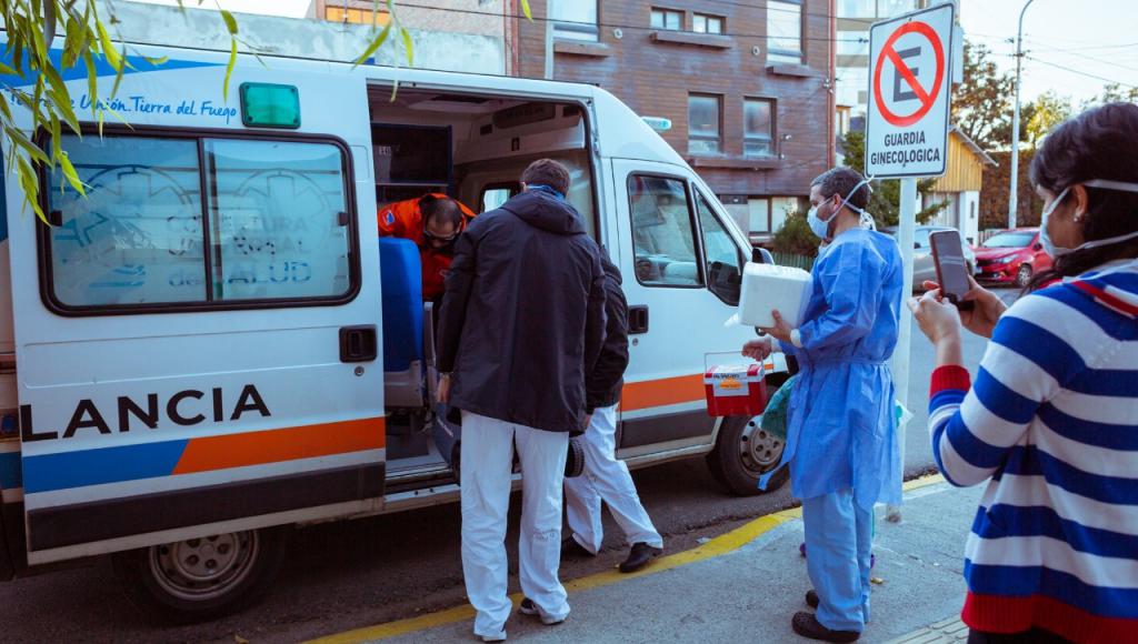 Se mont un cordn sanitario desde el aeropuerto a los quirfanos de la terapia del hospital, a fin de acelerar al mximo los tiempos para la preservacin de los rganos, todo coordinado junto con la Polica Provincial.