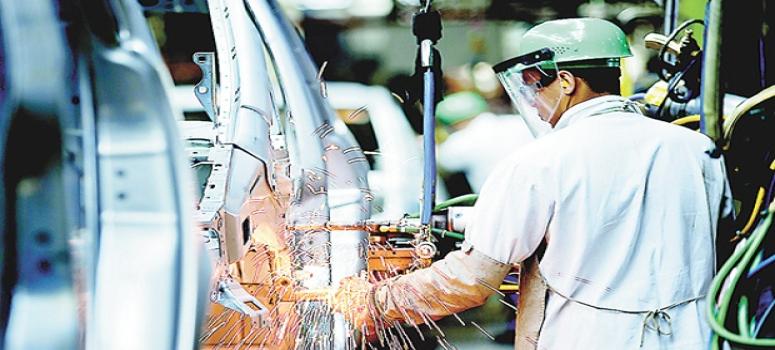 La actividad industrial en marzo cay 1,9%.