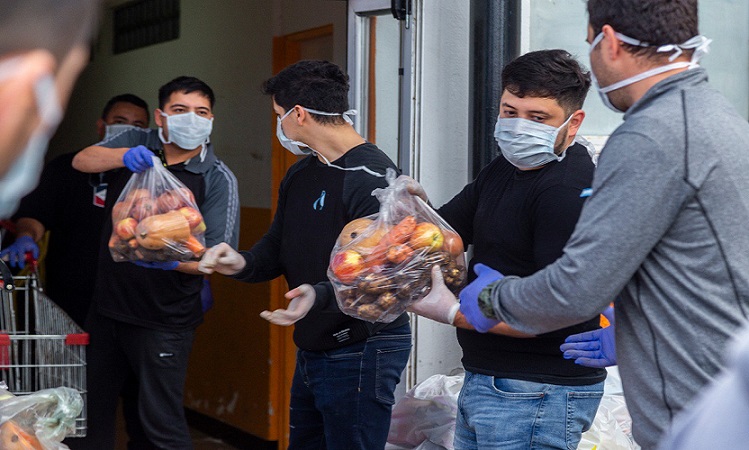 La entrega ser bajo la modalidad domiciliaria y est destinada a las familias que se encuentran empadronadas en dicho programa alimentario.  