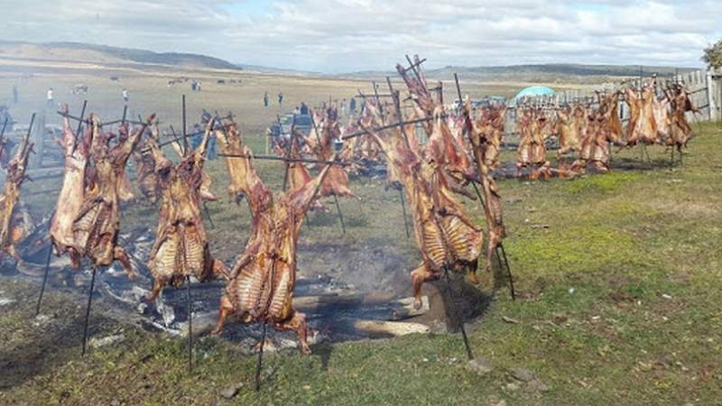 Tierra del Fuego difundi los atractivos de la Fiesta del Ovejero, adems, dio a conocer la Vigilia de la Gesta de Malvinas, y proyect imgenes del Gran Premio de la Hermandad Argentino-Chileno. 