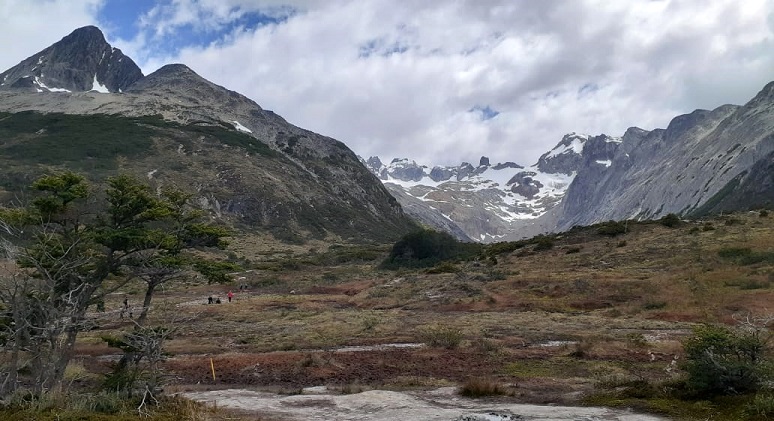 Desde el INFUETUR invitaron a la comunidad a informarse sobre las recomendaciones para trekking e informacin sobre senderos recomendados ingresando a findelmundo.tur.ar/senderos.