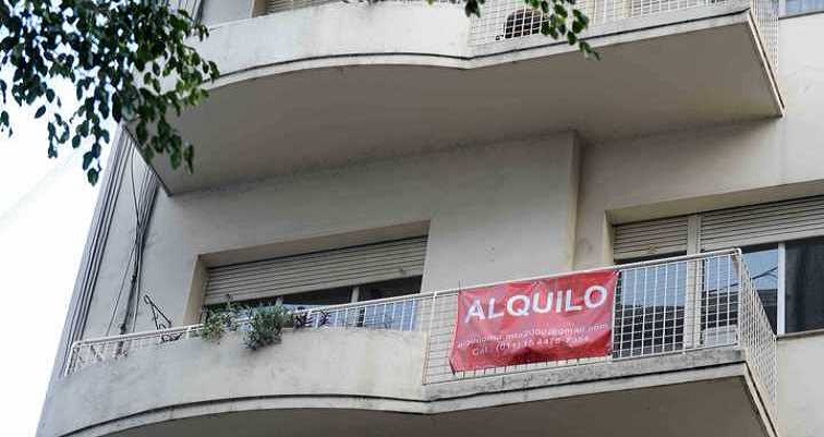 La medida vigente recae sobre los inmuebles destinados a vivienda nica y que se encuentren ocupados. Asimismo, establece tambin la extensin de los contratos de locacin cuyo vencimiento haya operado desde el 20 de marzo de 2020.