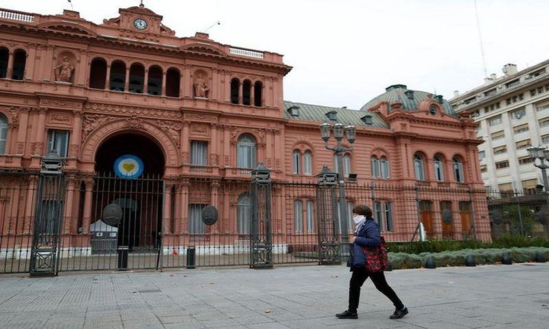 Cada provincia y la Ciudad Autnoma de Buenos Aires deciden la efectiva reanudacin de las actividades educativas y, eventualmente, su suspensin de acuerdo con la situacin epidemiolgica.