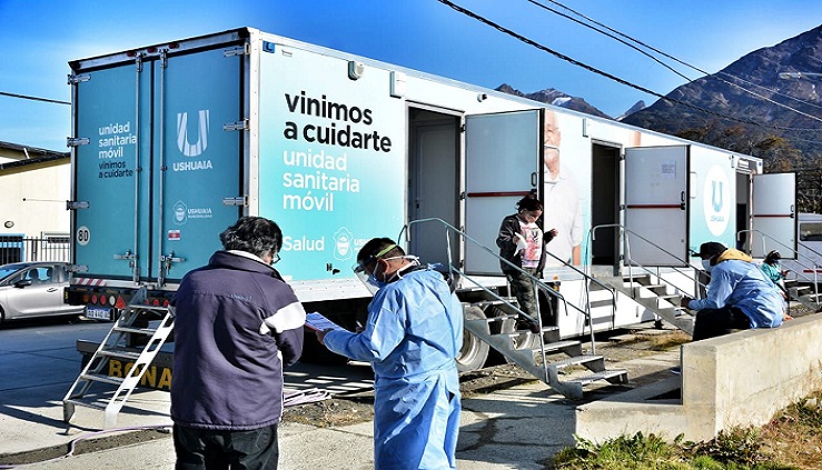 Notamos un fuerte incremento en relacin a la semana pasada, lo cual nos alerta para pedir a los vecinos y vecinas que se sigan cuidando con todas las medidas de prevencin, destac la Dra. Adriana Basombro.