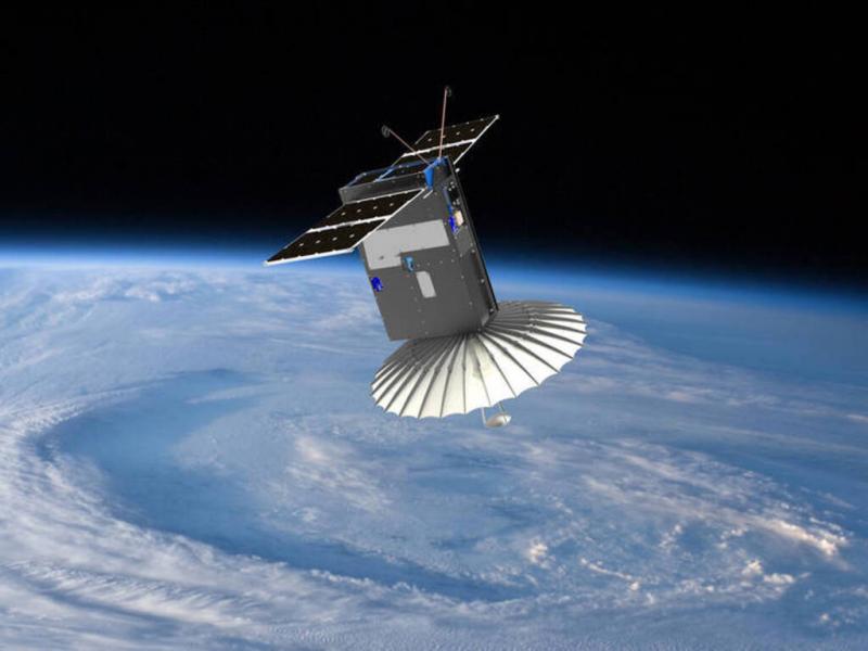 Si bien hoy la Comisin Nacional de Actividades Espaciales (CONAE) cuenta con seis satlites en rbita, este proyecto ser el primero de la generacin de los CubeSat, realizado ntegramente en el mbito de una Universidad.