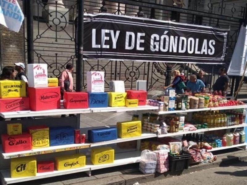 El objetivo oficial de avanzar con esta Ley es lograr una oferta mucho ms diversificada de productos y de precios en la gndola a partir del desarrollo de proveedores PyME.