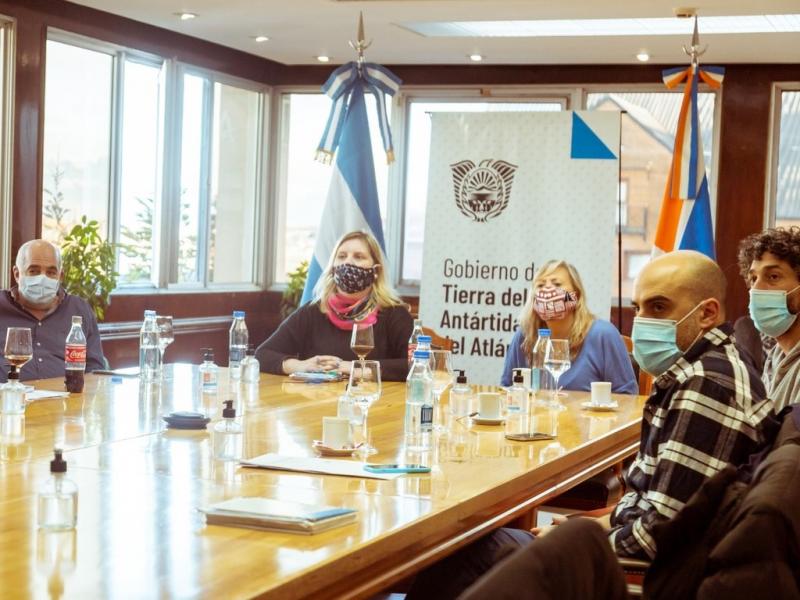 Todas las dosis que se aplican son efectivas tanto para la cepa de Manaos como para la cepa de Reino Unido, resalt el Director del Laboratorio de Salud Pblica de Tierra del Fuego, dependiente del Hospital Regional Ushuaia, Ivn Gramundi.