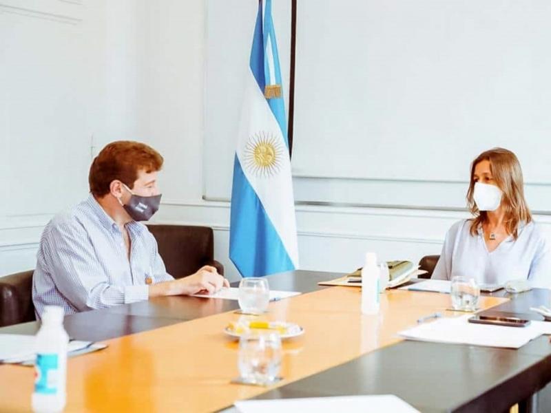 La Ministra Sabrina Frederic abrir las actividades programadas con una visita a las instalaciones de la Prefectura Naval Argentina en Ushuaia, y al medioda se estima que est en la ciudad de Ro Grande. 