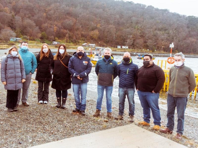 El trabajo de la Secretara de Pesca es mostrar hacia dnde queremos llevar el estndar productivo artesanal de Tierra del Fuego, sobre todo lo que respecta a Puerto Almanza, destac el Subsecretario de Pesca, Diego Marzioni. 