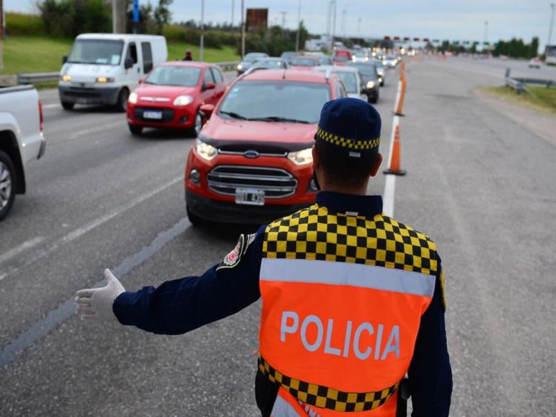 Las nuevas disposiciones se aplicarn desde el lunes 7 de junio y hasta el viernes 18 de junio, inclusive. Se establece restriccin de circulacin desde las 20 y hasta las 6 horas, excepto para actividades esenciales. 