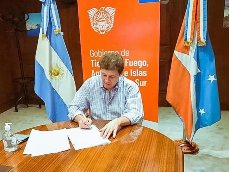 Tierra Del Fuego est trabajando para que empresas de nivel, como lo ha hecho Globant, se asienten en la provincia y puedan desarrollarse y de ah trabajar para el mundo, sostuvo Gustavo Melella. 