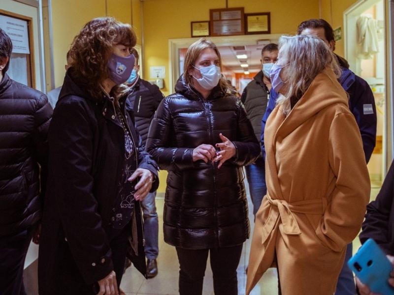 La Ministra de Gobierno de Tierra del Fuego, Adriana Chappern insisti en llevar tranquilidad a las familias de quienes se encontraban en el Hospital y remarc la rpida tarea de los servicios de emergencias.