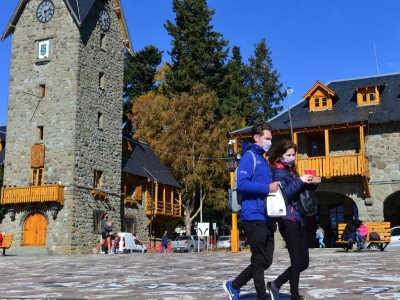 Mar del Plata, Bariloche, Crdoba, Villa Carlos Paz y Salta, encabezaron el ranking de los destinos elegidos por los turistas. En el listado, se ubican por debajo Mendoza, Ushuaia, Puerto Madryn, el Partido de la Costa, Iguaz, y Merlo. 