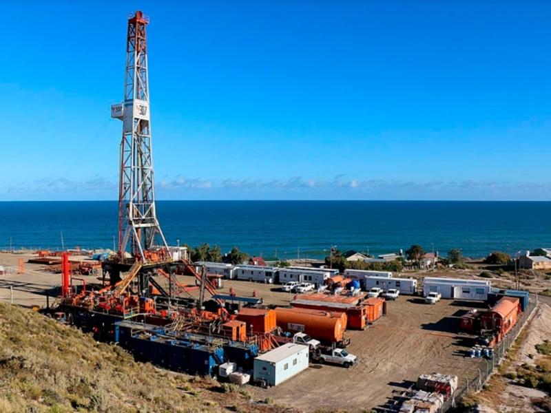 el Gobierno de Chubut busca reactivar reas, con incentivos como la reduccin temporal de regalas petroleras para la reactivacin o perforacin de pozos en reas de concesiones petroleras.