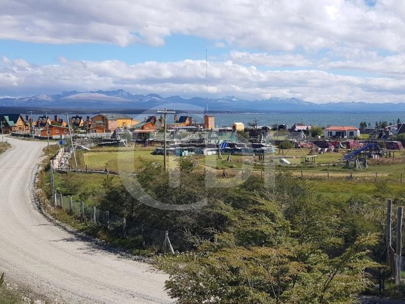 Tolhuin podr seguir trabajando para poner en valor uno de los principales puntos de inters tursticos de la ciudad: el Lago Fagnano, para que los residentes, turistas y visitantes puedan disfrutar en forma plena en la ciudad.