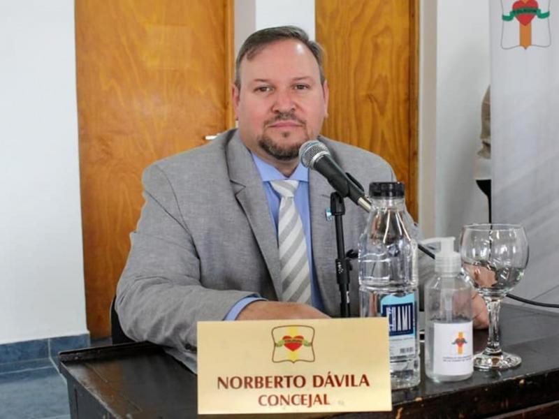 Adems de haberse elegido a Norberto Dvila como Presidente del Concejo Deliberante de Tolhuin, fueron electos Jeannette Alderete como Vicepresidenta Primera, y Marcelo Muoz como Vicepresidente Segundo. 