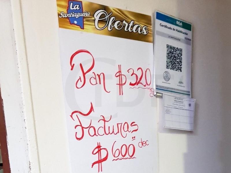 Rompieron el acuerdo de precios de febrero, donde el pan estaba entre $180 y $220, porque decan que les haba subido la harina, pero ahora dicen que la harina no tiene tanta incidencia, dijo Feletti en referencia la Federacin de Panaderos. 