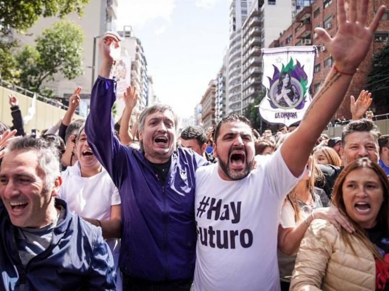 Hicieron 3.000 kilómetros para participar de un movilización política, cuando en Tierra del Fuego también hay desaparecidos, asesinados y sobrevivientes de la dictadura, a quienes homenajear.  