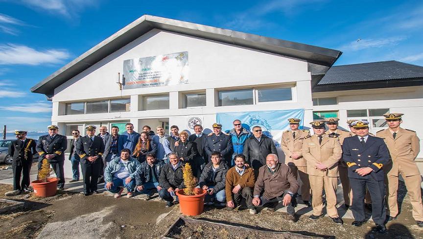 La Planta ya est terminada y en breve vamos a notificar a los restaurant y hoteles que compran este tipo de productos y obviamente los pescadores artesanales con permiso de pesca vigente que van a estar obligado a pasar sus productos por la Planta a pro