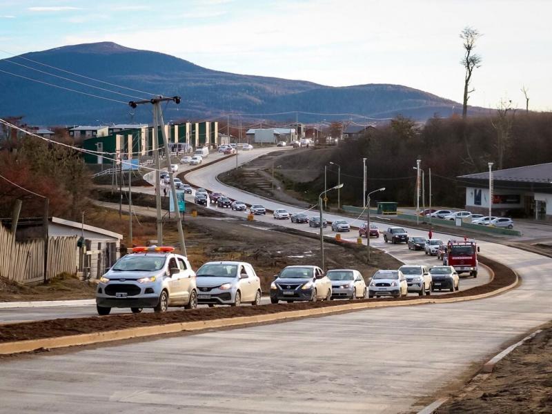 Provincia no falla con los fondos y Nacin acompaa. Todo se da para que esto se pueda materializar en obras para los vecinos y trabajo para la gente, resalt Daniel Harrington. 