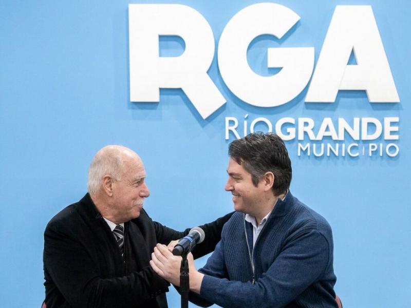 El Profesorado de Educacin Fsica tendr una duracin de 4 aos, esta rbrica posibilitar, adems, que aquellos Profesores que deseen alcanzar la Licenciatura, puedan hacerlo tambin en Ro Grande, destac Marcelo Hernndez.